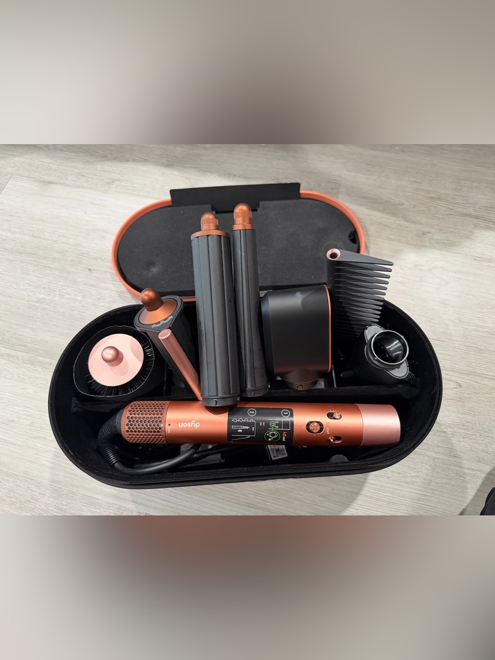 Dyson Airwrap i.d.™Multi-Styler in Amber Silk w/all attachments FOR PARTS